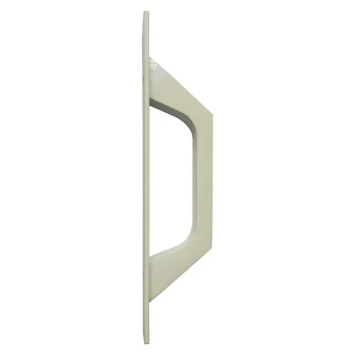 Cerradura para puertas y ventanas con base - Blanco - Primer plano de una manija de puerta moderna de color crema, que muestra su diseño elegante y rectangular. De montaje lateral, la manija parece ser de material resistente.
