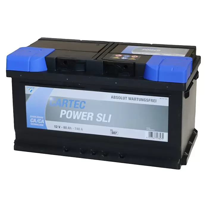 Cartec Autobatterie Power SLI 80 AH 740A - 80 Ah, 12 V - Schwarze Autobatterie mit blauen Polkappen und weißem CARTEC POWER SLI Etikett, 12V 80Ah 740A.