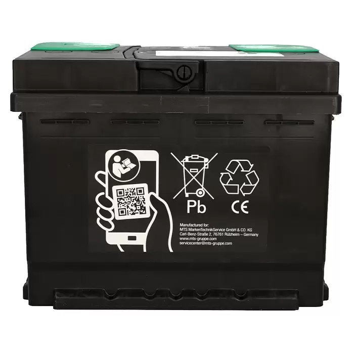Cartec Autobatterie Power EFB 60 AH 560A - 60 Ah, 12 V - Schwarze Autobatterie mit grünen Kappen und Etiketten mit QR-Code, Recyclingsymbolen und Herstellerinformationen.
