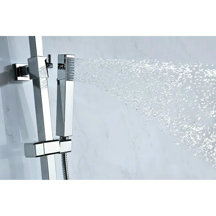 Imex Valencia Sistema de ducha - Con grifo monomando, Distancia entre orificios: 15 cm, Número de tipos de chorro: 1 ud., Cromo - Imagen de un conjunto de ducha cuadrado cromado con un cabezal de ducha de mano rociando agua, sobre un fondo de pared de mármol blanco.