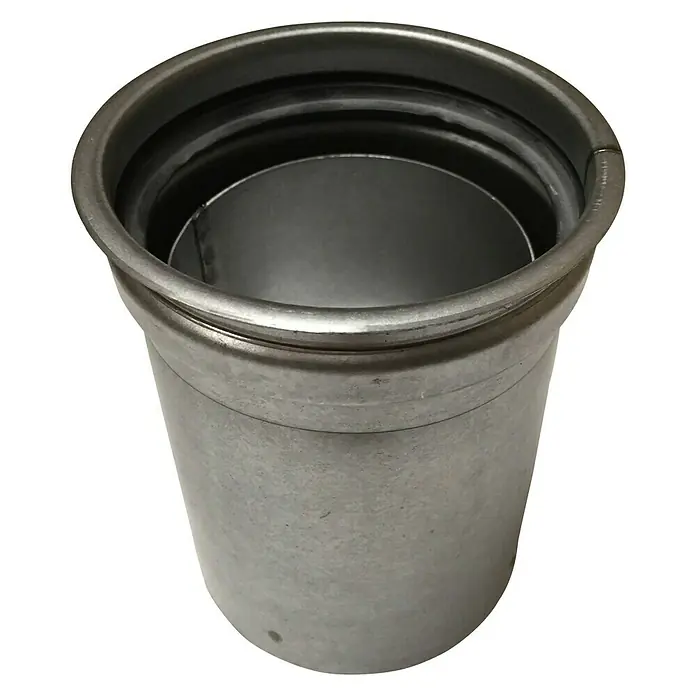 Doppelwandfutter - Durchmesser: 80 mm, Gummidichtung, Feueraluminiert, Silbergrau - Metallrohr-Verbinder in einem hellen Farbton. Dieses robuste Rohrstück ist ideal für industrielle Anwendungen und zeichnet sich durch seine Langlebigkeit aus.
