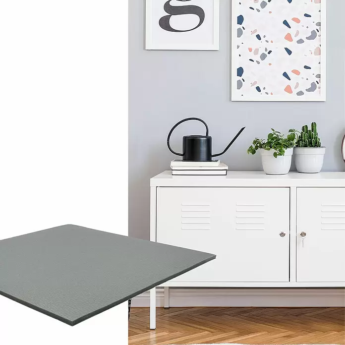 Wagner System Bodenschutzmatte - L x B x H: 200 x 200 x 4 mm, 1 Stk., Grau, Kleben - Graue, rechteckige, texturierte Matte in einem modernen Raum.
