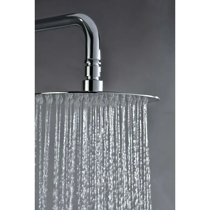 Imex Sistema de ducha Londres - Con grifo termostático, Distancia entre orificios: 15 cm, Número de tipos de chorro: 3 ud., Cromo - Un primer plano de un cabezal de ducha cromado con agua fluyendo. El elegante cabezal de ducha promete una experiencia relajante.