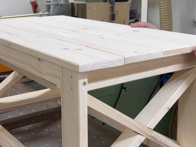 DIY Couchtisch Landhausstil Schritt 4