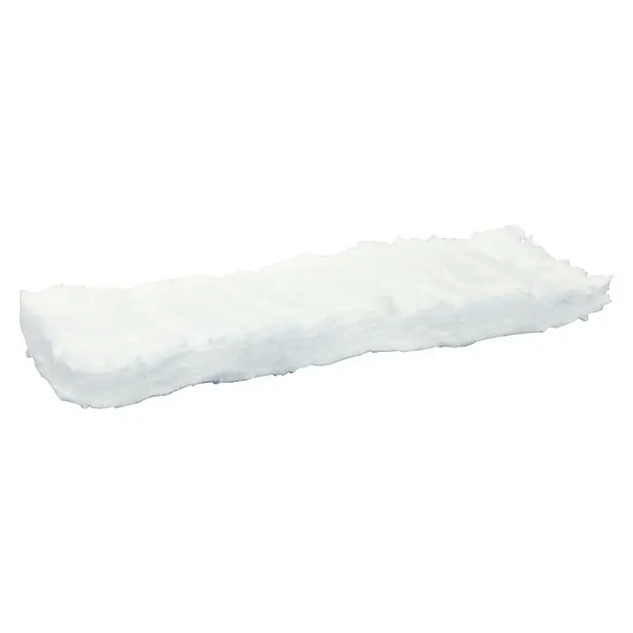 Purline Esponja de fibra cerámica para Biochimeneas - L x An x Al: 29 x 9 x 2 cm - Primer plano de lana mineral blanca. Material aislante utilizado en la industria de la construcción para el aislamiento térmico y acústico.