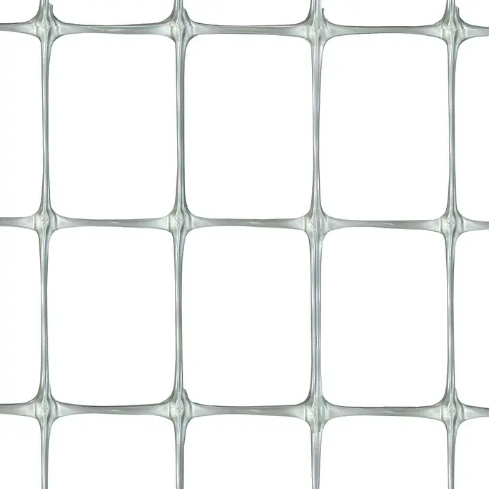 Malla protectora Millenium - Plateado, L x Al: 10 x 1,5 m - Primer plano de una malla de entutorado blanca con aberturas rectangulares, ideal para plantas de jardín y enredaderas.