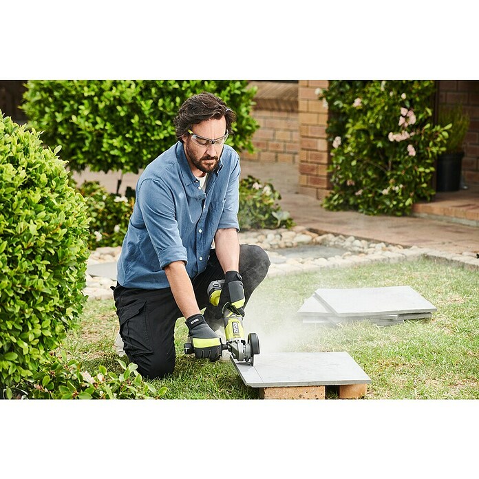 Ryobi ONE+ Maschinen-Set Combo Kit R18CK4G-252S (18 V, 2 Akkus, 2 Ah - 5 Ah, 8 -tlg.) | BAUHAUS