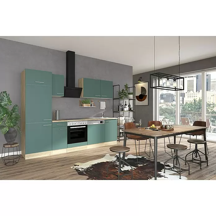 Optifit Savona405 Küchenzeile Typ 1 - Breite: 270 cm, Steingrün, Mit Elektrogeräten - Moderne Küche mit petrolfarbenen Schränken, Holztheke und integrierten Geräten, kombiniert mit einem Essbereich mit Holztisch und Industriestühlen.