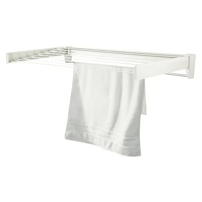 Leifheit Wandwäschetrockner Telegant 81 Protect Plus - Länge Wäscheleine: 8,1 m, 103 cm, Farbe: Weiß - Ein weißer Wäscheständer mit einem weißen Handtuch hängt an der Wand. Ideal für kleine Räume und schnelle Trocknung.
