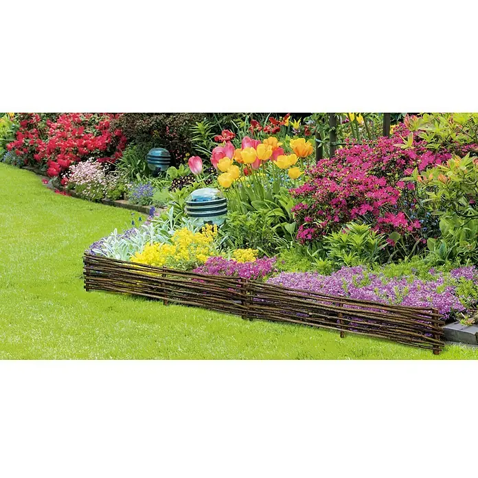 BeeteinfassungHaselnuss, 120 x 20 cm - Dekorative Weiden-Beeteinfassung, ideal für die stilvolle Abgrenzung von Blumenbeeten im Garten. Sieht toll aus!