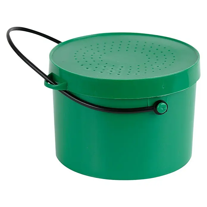 Westline Wurmeimer - 1 l, Grün, ABS-Kunststoff - Ein grüner Wurmbehälter mit perforiertem Deckel und schwarzem Griff, ideal für Kompostierung und Wurmzucht.
