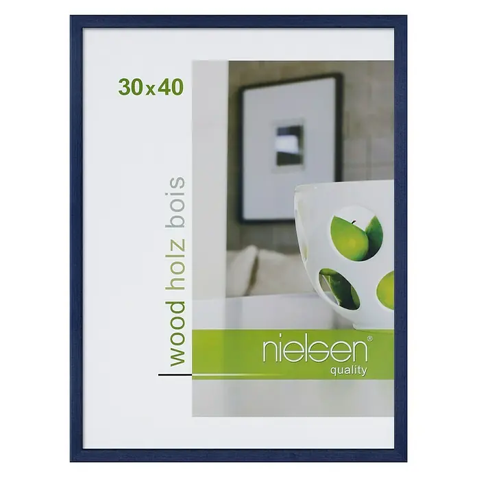 Nielsen Holzrahmen Zoom - 30 x 40 cm, Dunkelblau - Ein dunkelblauer Holzrahmen der Marke Nielsen, perfekt für Fotos oder Kunstwerke im Format 30x40 cm. Elegantes Design für stilvolle Wanddekoration.