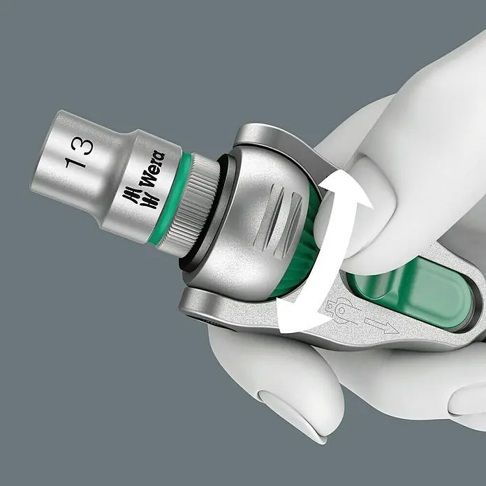 Wera Steckschlüssel-Set Zyklop 8100 - 29 -tlg., Antriebsgröße: ⅜″ - Nahaufnahme eines Wera-Werkzeugs, das einen Steckschlüssel mit der Nummer 13 und einen Pfeil zur Bedienung zeigt.