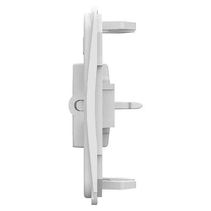 Homematic IP Adapter Gira HmIP-ADA-GN - 1 Stk., Passend für: Gira - Nahaufnahme eines weißen Produkts mit diversen Halterungen und hervorstehenden Elementen auf schwarzem Hintergrund.