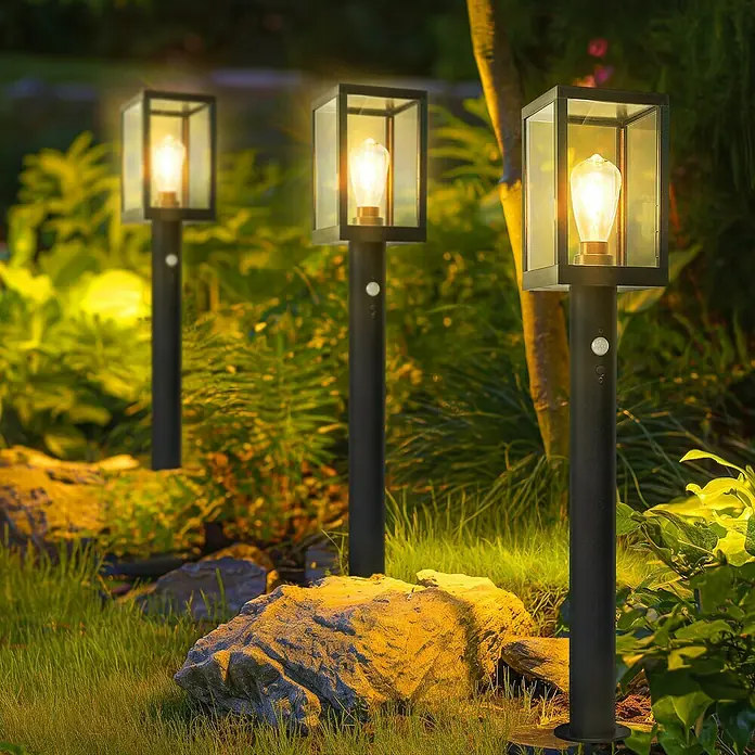 Garza Sobremuro solar solar LED Becquer - 14 x 15 x 80 cm, Negro - Tres elegantes luces de jardín con sensores de movimiento, creando un ambiente cálido en el jardín.