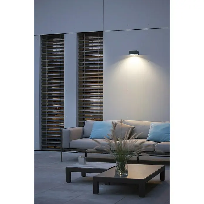 Garza Aplique solar para exterior Onix - L x An x Al: 12,1 x 15,2 x 5 cm, Negro, 1.000 lm - Moderna lámpara de pared exterior en forma de cubo que proporciona luz cálida y añade detalles elegantes al patio.