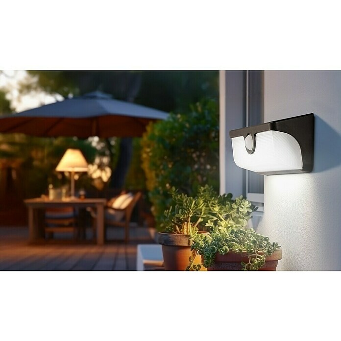 Garza Aplique solar para exterior Andros (L x An x Al: 16,8 x 7,5 x 6,1 cm, Negro, IP54, 600 lm) | BAUHAUS
