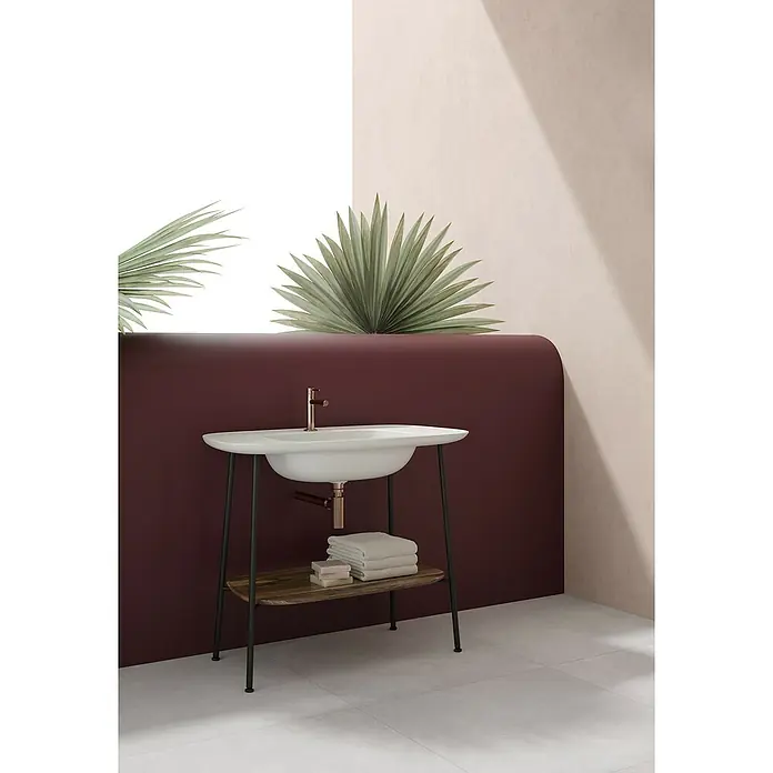 VitrA Plural Badmöbel-Set - Gesamtbreite Badmöbel: 99,5 cm, Taupe/Eiche Dunkel/Schwarz, Matt, 3 -tlg. - Elegantes Waschbecken mit Unterschrank und stilvoller Armatur in einem modernen Badezimmerambiente.