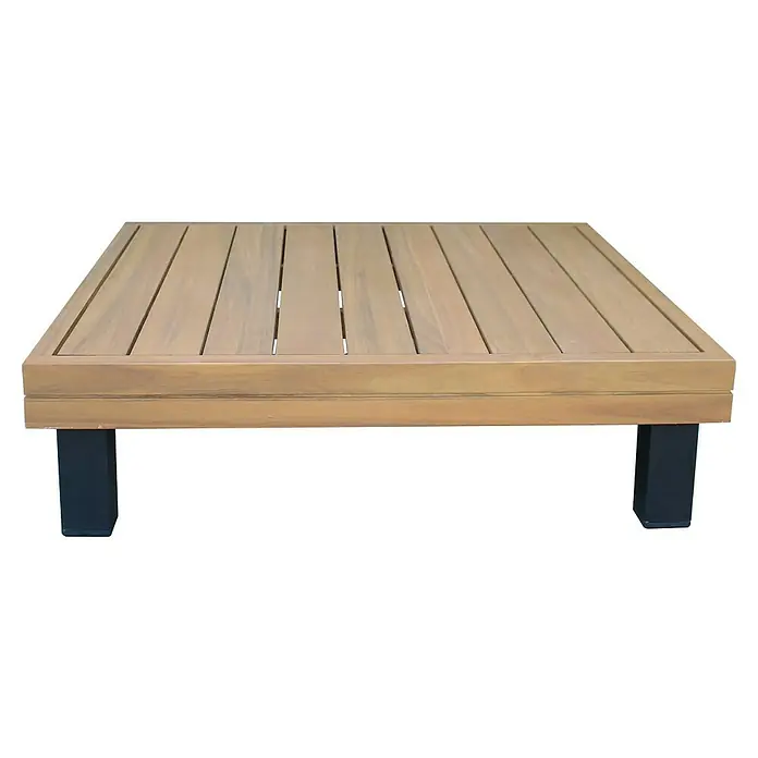 Conjunto de muebles Elsa - 6 pzs., Madera de acacia/Aluminio, Marrón - Primer plano de una mesa de centro cuadrada de madera con patas negras, ideal para exteriores.
