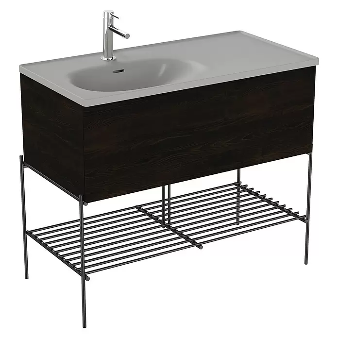 VitrA Equal Badmöbel-Set - Gesamtbreite Badmöbel: 103 cm, Steingrau/Ulme, Matt, 3 -tlg., Mit Gestell und Schublade - Moderne Badmöbel mit dunklem Holzschrank, weißem integriertem Waschbecken und Chromarmatur, gestützt von einem schwarzen Metallgestell mit Lamellenablage.