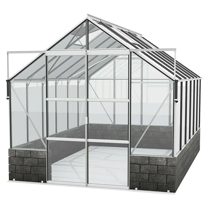 Vitavia Gewächshaus Cassandra 9900 Plus - Außenmaß inkl. Dachüberstand (B x T): 257 x 385 cm, 3 mm, Aluminium/ Basalt - Nahaufnahme eines Gewächshauses mit transparenten Wänden und einem stabilen Steinsockel, ideal für den Garten.