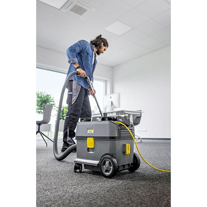 Kärcher Električni sesalnik za suho sesanje T 10/1  (585 W, Prostornina posode: 10 l, Z vrečko) | 2339 - Nass-/ Trockensauger Marke | BBDM - Reinigungsgeräte | BBD - Elektro WZ/Großmaschinen | BB - ElektroWZ/Großmaschinen | B - Werkz/Masch/Maschzubeh/Auto | BAUHAUS