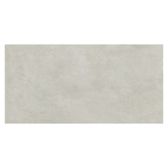 Pavimento porcelánico Logan - 60 x 120 cm, Gris, Mate, Rectificado - Baldosa de porcelana gris claro con una superficie ligeramente texturizada, ideal para interiores modernos.\n