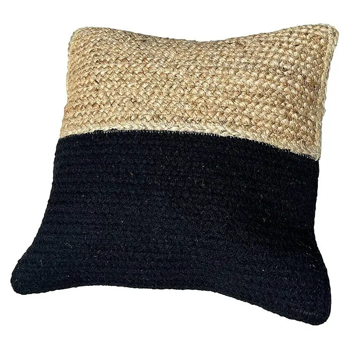 Cojín Yute Bicolor - 45 x 45 cm, Natural/Negro - Cojín decorativo con un diseño sencillo y moderno. El cojín es bicolor, de color natural en la parte superior y negro en la inferior, hecho de material resistente.