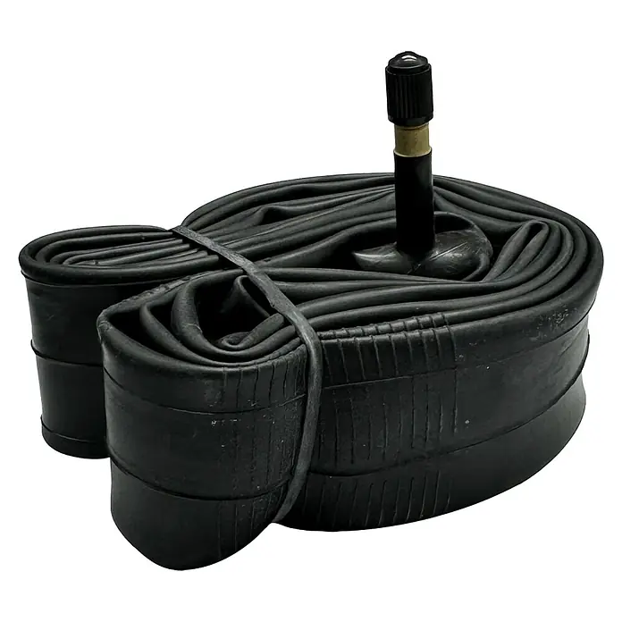 Fahrradschlauch Pannensicher - 26 ", 1,5 " - 2,125 ", Autoventil, Länge Ventil: 40 mm - Fahrradschlauch, zusammengerollt und mit einem schwarzen Band fixiert, Ventil sichtbar. Perfekt für Reparaturen unterwegs.