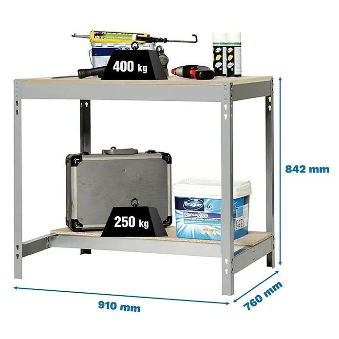 Simonrack Simonwork Werkbank BT0 900 - L x B: 76 x 91 cm, Arbeitshöhe: 84,2 cm, Belastbarkeit: 650 kg, Grau - Darstellung eines grauen Werkstatttisches mit zwei Ablagen, belastet mit Gewichten und Werkzeugen.