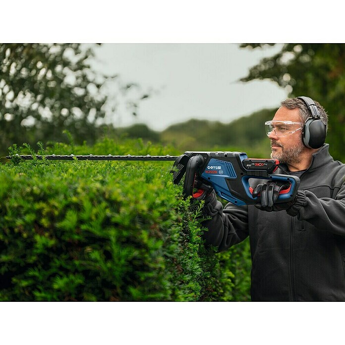Bosch Professional AMPShare 18V Akku-Heckenschere GHE 18V-60 II (18 V, Ohne Akku, Schwertlänge: 60 cm) | BAUHAUS