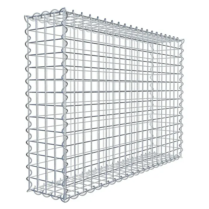 Gabiona Gabione - 100 x 20 x 70 cm, Metall, Maschenbreite: 50 mm, Maschenhöhe: 50 mm - Nahaufnahme eines Gabionen-Drahtkorbs mit quadratischen Maschen, der für Stabilität bei Landschaftsbau und Bauprojekten eingesetzt wird.