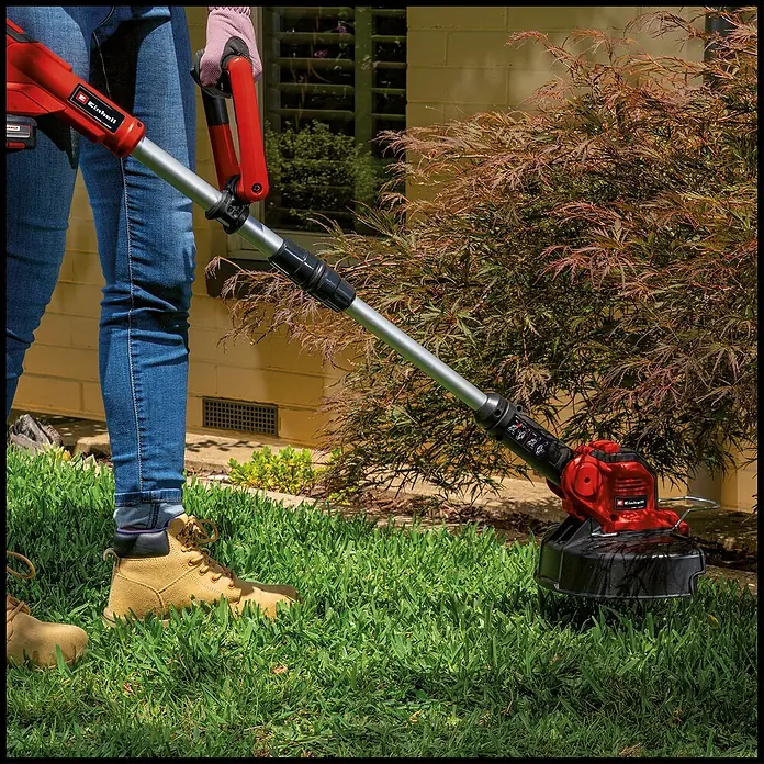 Einhell Power X-Change 18V Akku-Rasentrimmer GE-CT18/28LI TC-Solo18 V, Li-Ionen, Ohne Akku, Schnittbreite Faden: 28 cm - Die Einhell Akku-Grasschere im Einsatz: kabellose Freiheit für den perfekten Rasenkantenschnitt. Praktisch, leicht und effizient.