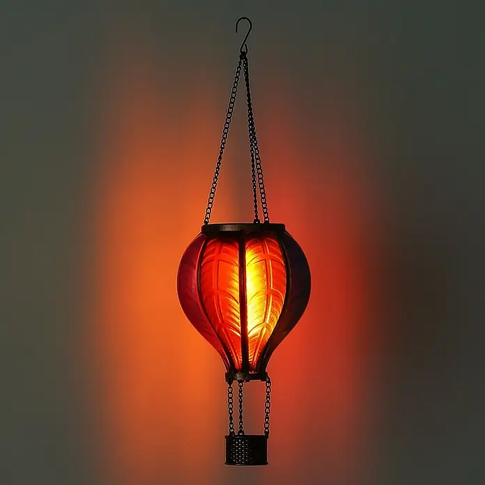 Globo Solar-Hängeleuchte Heißluftballon - Bunt, IP44, Ø x H: 14 x 46,5 cm - Dekoratives Leuchtobjekt in Form eines Heißluftballons, hängend an einer Kette. Das warme Licht erzeugt eine gemütliche Atmosphäre im Raum.