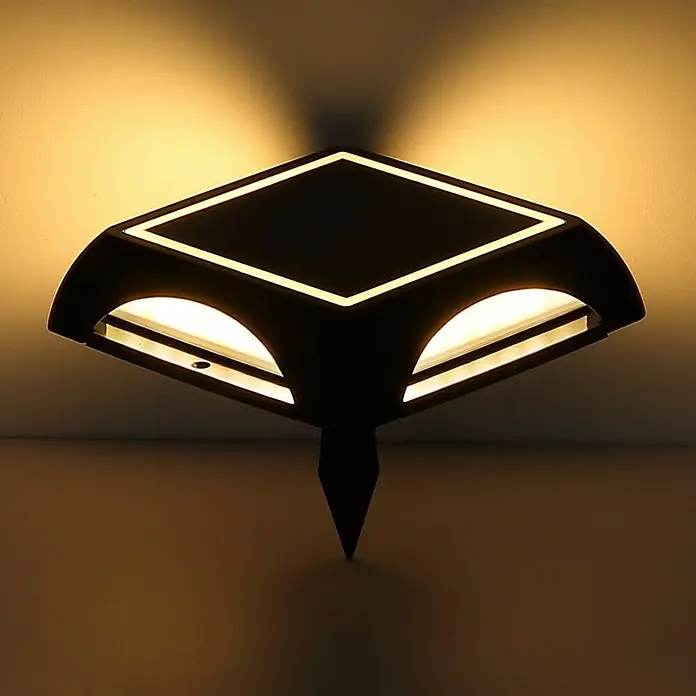 Globo Solar-Außenwandleuchte Wand und Boden - 1,2 W, L x B x H: 14 x 14 x 3,6 cm, IP65, 200 lm, Form: Quadratisch - Elegante Deckenleuchte in Schwarz mit modernem, quadratischem Design und warmweißem Licht für eine stilvolle Beleuchtung.
