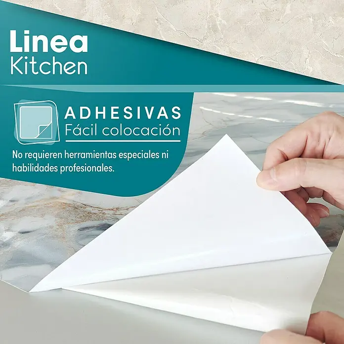 Lámina decorativa autoadhesiva vinílico para encimera - 65 x 200 cm, Remo - Imagen de un film adhesivo con patrón de mármol para la cocina, que es fácil de aplicar y no requiere herramientas especiales.