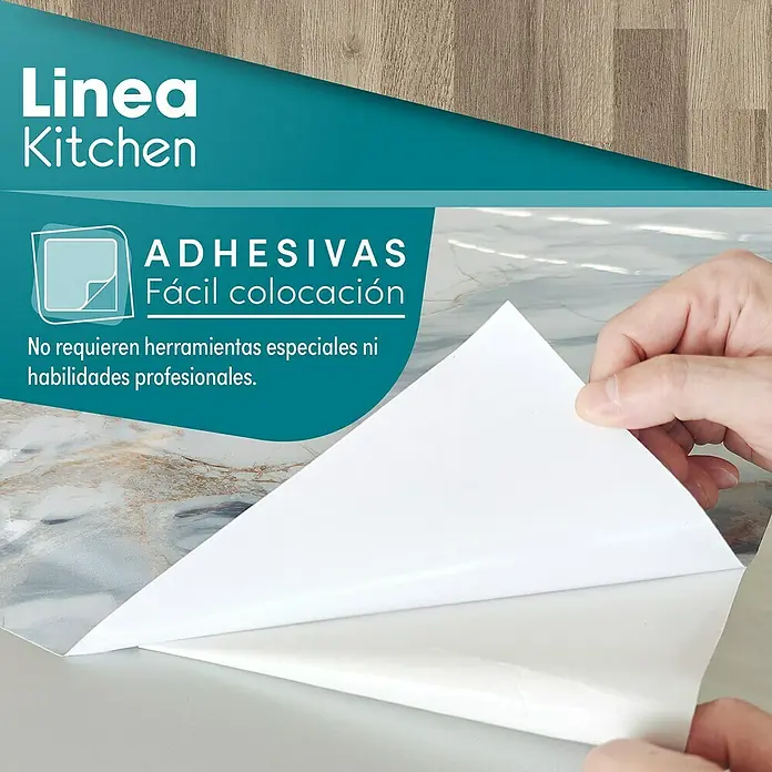 Lámina decorativa autoadhesiva vinílico para encimera - 65 x 200 cm, Lulela nuez - Imagen de un producto Linea Kitchen: Film autoadhesivo para una fácil aplicación, ideal para cocinas.