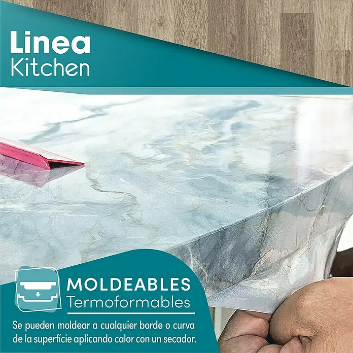Lámina decorativa autoadhesiva vinílico para encimera - 65 x 200 cm, Lulela nuez - Primer plano de una encimera de cocina con una lámina estampada de mármol, que se adapta a la forma con calor. Ideal para la renovación de cocinas.