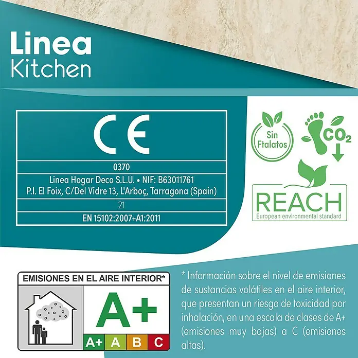 Lámina decorativa autoadhesiva vinílico para encimera - 65 x 200 cm, Triton - La etiqueta del producto Linea Kitchen muestra certificaciones ambientales como CE, REACH y A+ para bajas emisiones.