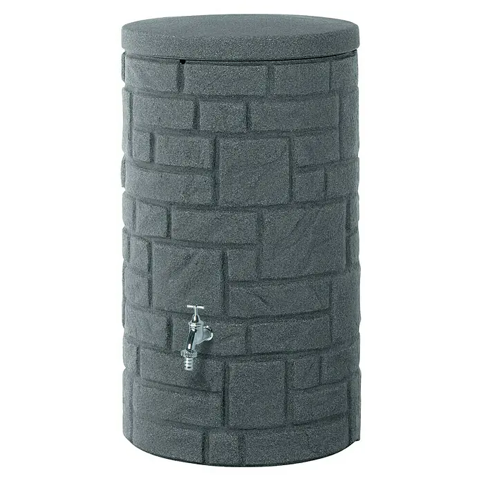 Arves Regenspeicher Arcado - 230 l, Black Granitfarben - Dieses Bild zeigt eine graue Regentonne mit einem Wasserhahn, die wie eine gemauerte Zisterne aussieht, ideal zur Gartenbewässerung.