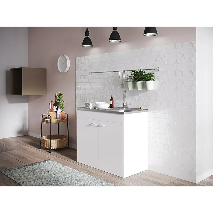 Respekta Komplettspüle Samara - 100 x 50 cm, Weiß, Art Tür: Doppeltür - Moderne Waschküche mit weißem Waschbeckenunterschrank, einer Arbeitsplatte aus Edelstahl und stilvoller Dekoration.