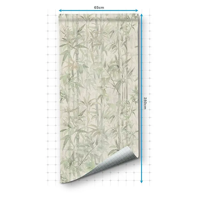 Papel pintado de vinilo autoadhesivo Bamboo - Beige/Verde, L x An: 280 x 65 cm - Imagen de un rollo de papel tapiz de bambú, con unas dimensiones de 65cm de ancho y 280cm de largo, perfecto para un revestimiento de pared elegante.