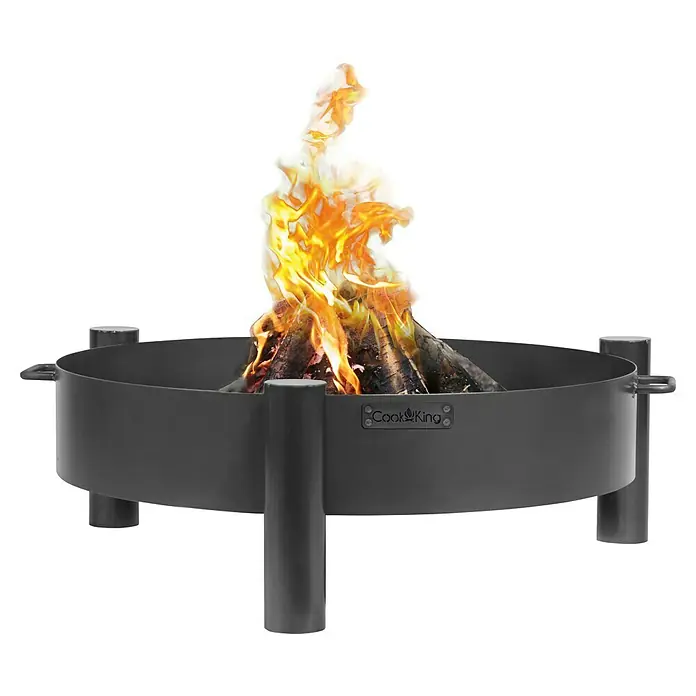 CookKing Feuerschale Haiti - Durchmesser: 80 cm, Stahl - Dunkelgraue Metall-Feuerschale auf fünf stabilen Beinen, gefüllt mit brennenden Holzscheiten und hellen Flammen.