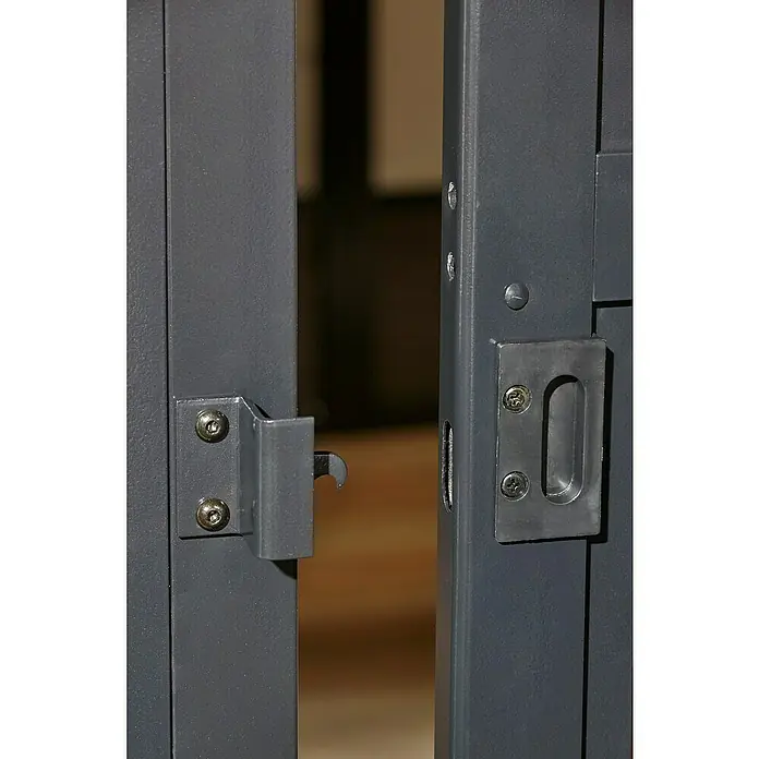Sojag Standard-Pavillon Charleston 1212 - B x T: 383,6 mm x 383,6 cm, Anthrazit, Aluminium - Offenes graues Metalltor mit Verriegelungs- und Aufnahmemachanismus.
