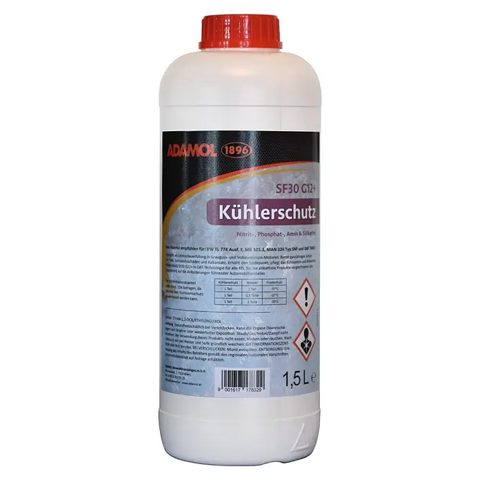 Adamol 1896 Kühlerschutz SF30 G12 - 1,5 l - Produktbild von Adamol SF30 G12+ Kühlerschutz, ein Frostschutzmittel für Autos, 1,5 Liter Flasche mit rotem Deckel.