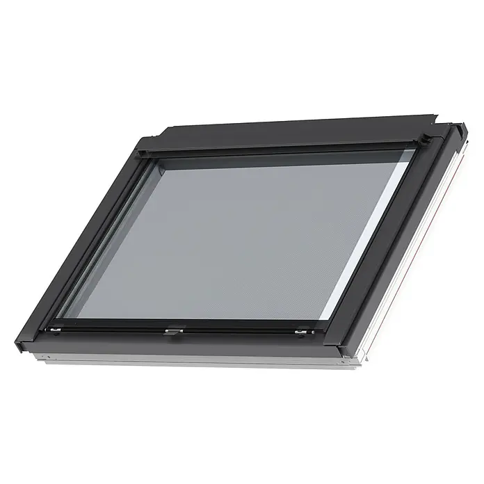 Velux Dachfenster-Markise Schnurzug MAG PK34 5060 - Farbe: Uni Schwarz - 5060, Manuell - Ein Dachfenster mit einem integrierten Fliegengitter, das Insekten fernhält und gleichzeitig frische Luft hereinlässt. Die perfekte Lösung für komfortables Wohnen.