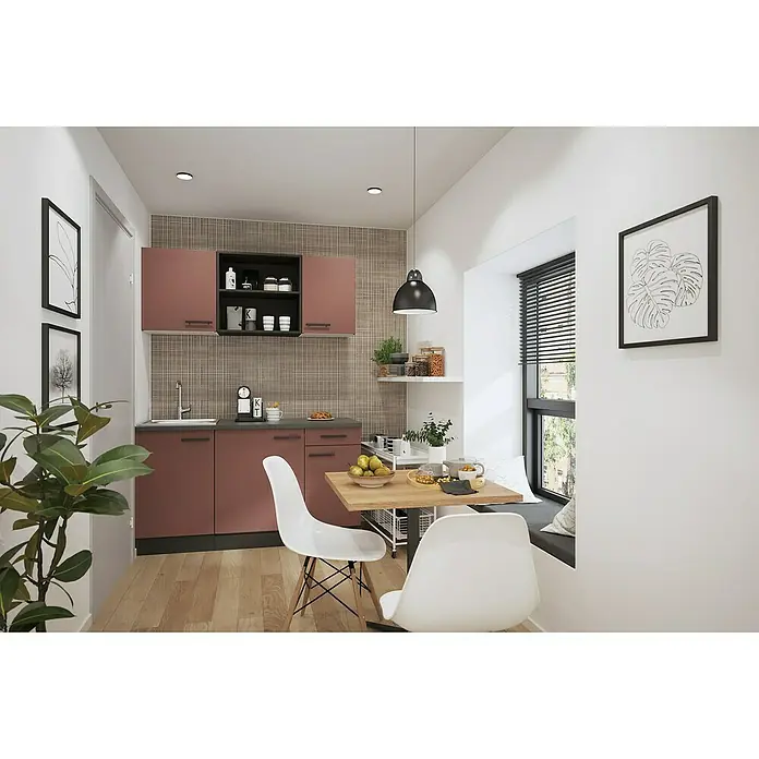 Optifit Nizza407 Singleküche Typ 3 - Breite: 150 cm, Rostrot, Mit Elektrogeräten - Moderne Küche mit rotbraunen Schränken, gemustertem Fliesenspiegel und einem hellen Holzesstisch mit weißen Stühlen am Fenster.