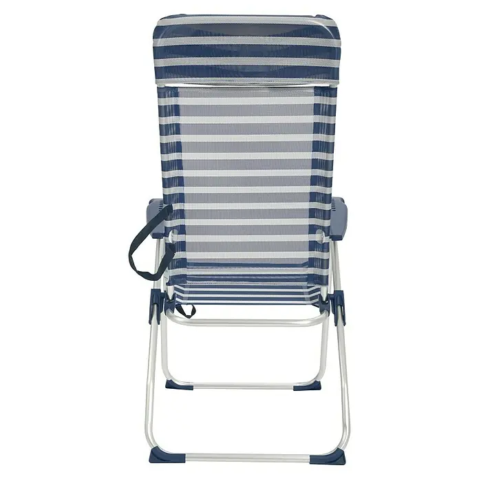 Silla de camping Nora - An x Pr x Al: 63 x 66 x 112 cm, Azul/Blanco, Aluminio/Textiline - Un primer plano de alta resolución de una silla de playa a rayas con estructura plateada, ideal para relajarse al aire libre y sentarse cómodamente.