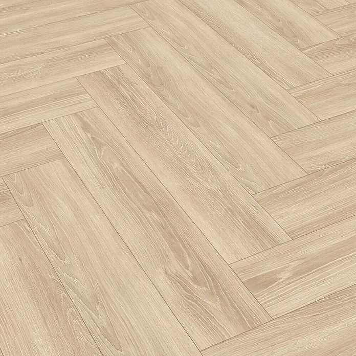 Egger Laminat NatureSense Herringbone - Newport Eiche creme, Fischgrät, 840 x 168 x 8 mm - Elegantes Fischgrätparkett in hellem Holzton. Das Muster verleiht jedem Raum eine klassische und stilvolle Note.
