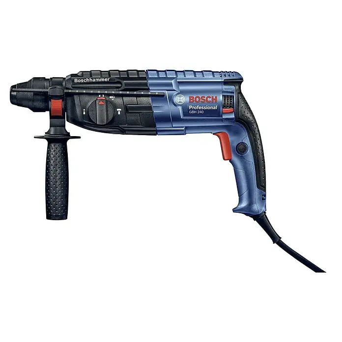 Bosch Professional Kombihammer GBH 240 - 790 W, 2,7 J, SDS-Plus-Aufnahme - Nahaufnahme eines Bosch GBH 240 Bohrhammers. Das Werkzeug ist blau und schwarz mit roten Akzenten und verfügt über einen Zusatzhandgriff.